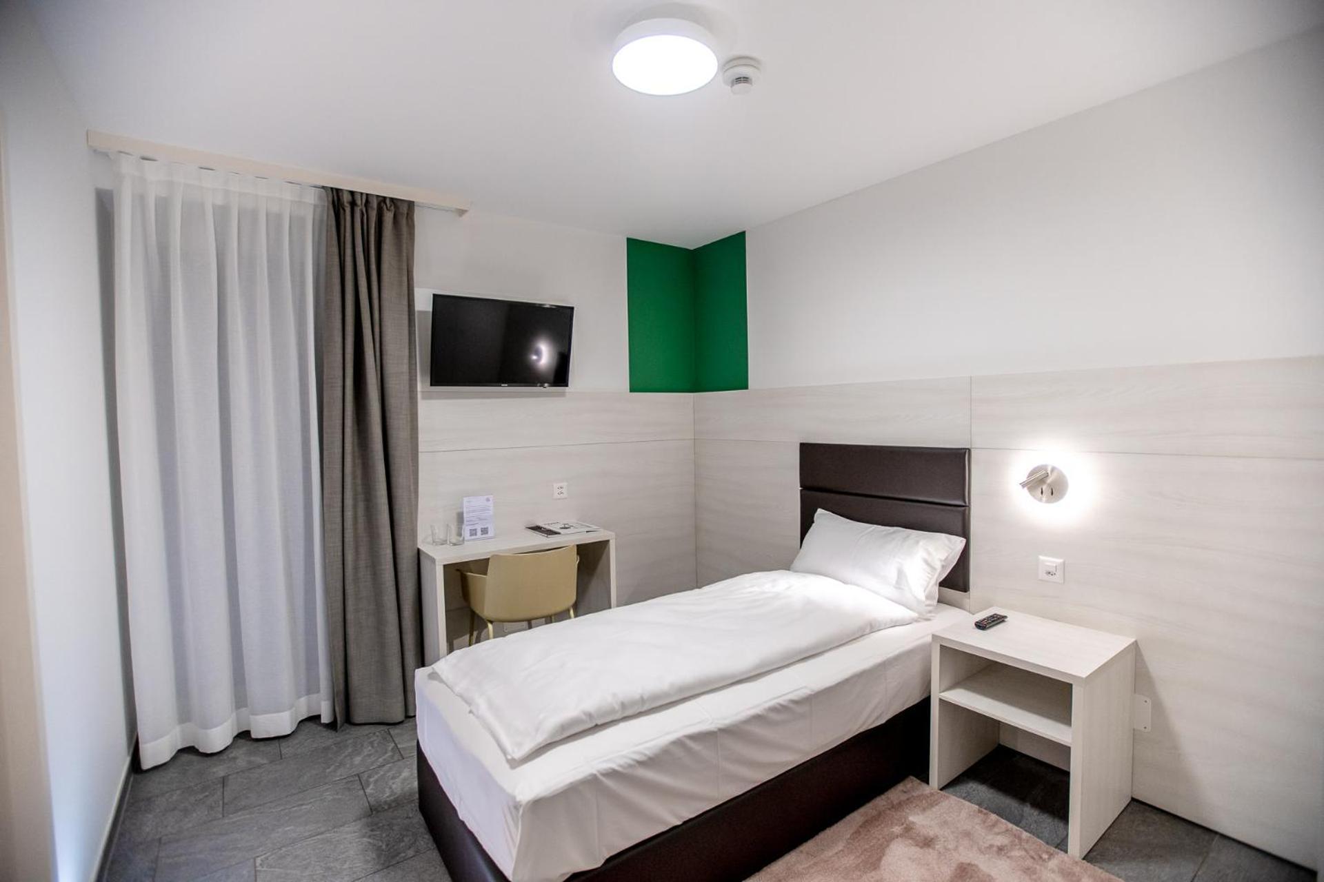 Miralago Locarno Easy Rooms Muralto 객실 사진